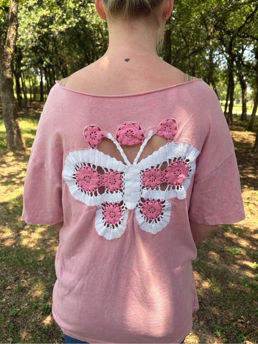 Roxy Pink Short Sleeve Top with White Crochet Butterfly